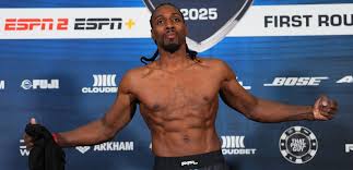 PFL 4: Davis