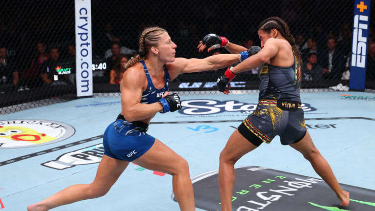 Harrison demolishes Pena