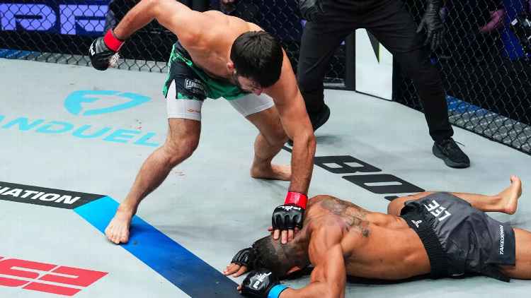 Rabadanov defeats Lee