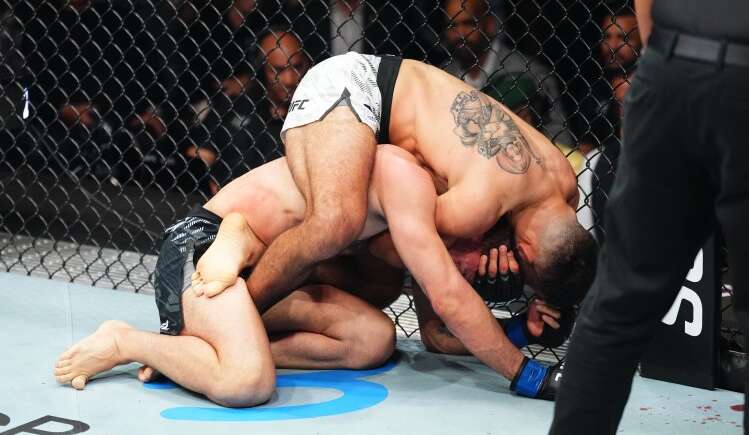 Saint-Denis vs Mauricio Ruffy